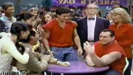 Mighty Morphin Power Rangers S01E49 - Return Of An Old Friend Part 1