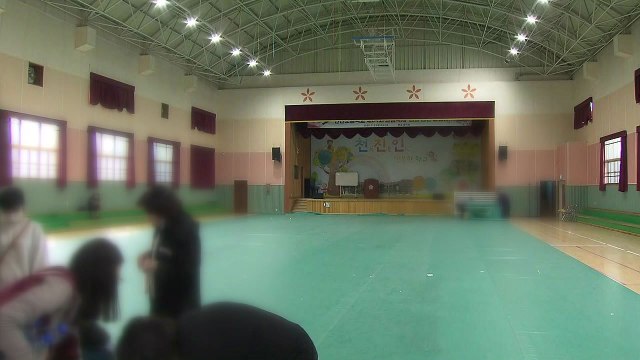 대피 주민 큰불 잡혔다는 소식에 귀가...주민·군인 2천200여 명 대피 / YTN