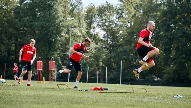 Alman ekibi Köln'de 3 futbolcunun koronavirüs testi pozitif çıktı