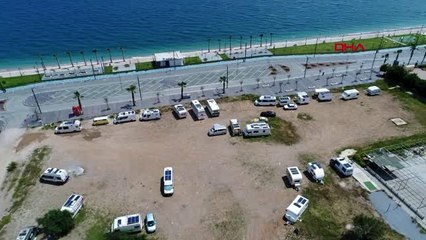 ANTALYA SOKAĞA ÇIKMA KISITLAMASINDA KARAVANDA YAŞAM