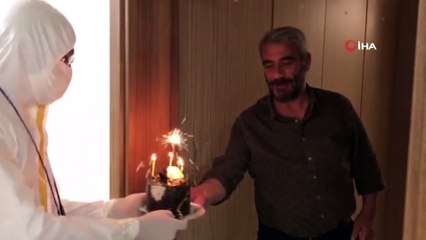 Bartın'da karantinada tutulan vatandaşlara AFAD’dan doğum günü sürprizi