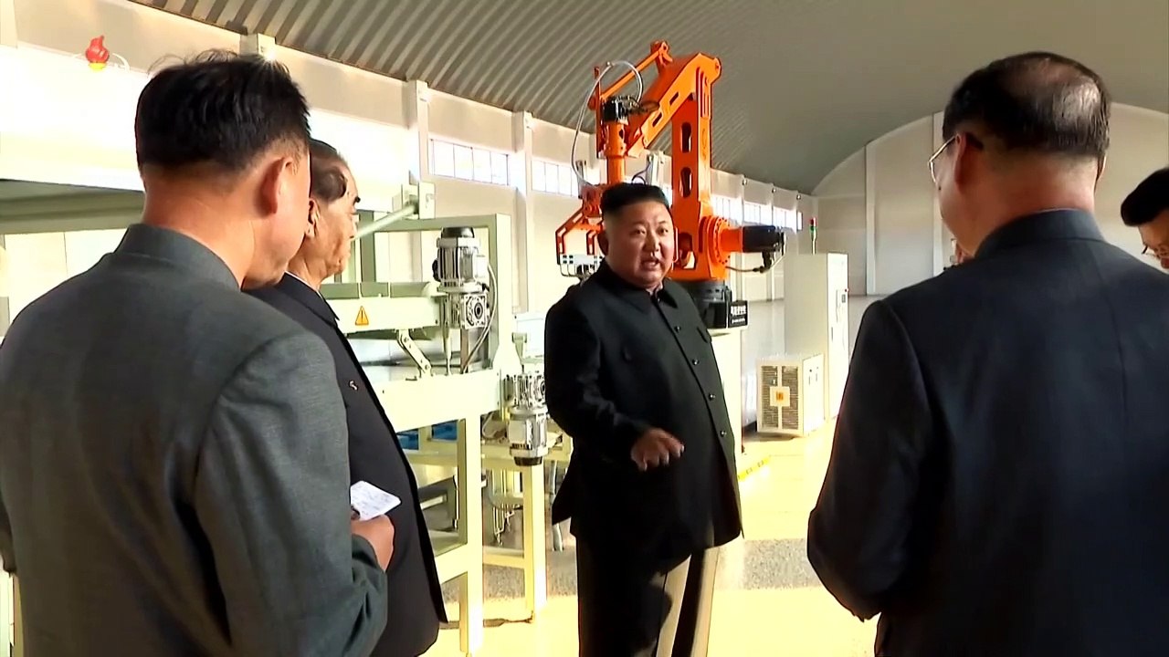 Kim Jong Un lebt – und raucht Zigaretten