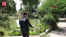 Polis, kaplumbağa için yolu kesti ve yol kenarındaki parka bıraktı