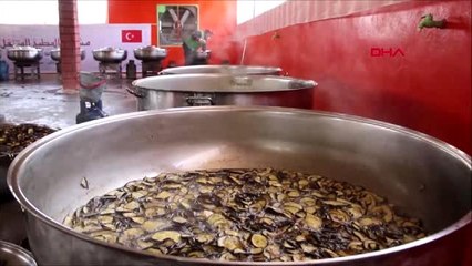 HATAY İdlib'te günlük 2 bin 500 kişiye iftar yemeği dağıtılıyor