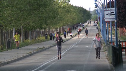 Vecinos de Getafe salen a pasear y hacer deporte