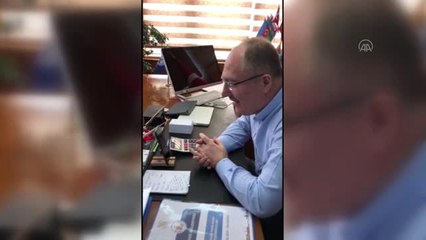 Sivas Belediye Başkanı Bilgin, küçük kızın muhabbet kuşu isteğini yerine getirdi