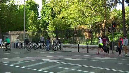 Les Espagnols ressortent enfin se promener et faire du sport