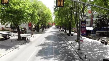 Bağdat Caddesi kısıtlamanın 2'inci gününde boş kaldı