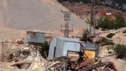 Taş ocağında çalışan işçi yüksekten düşerek öldü