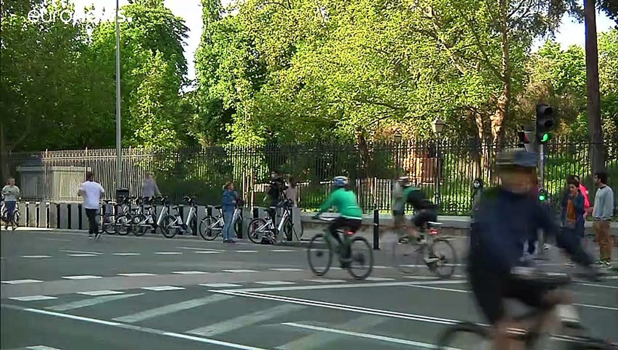 Spanien: Spaziergänge und Sport im Freien möglich