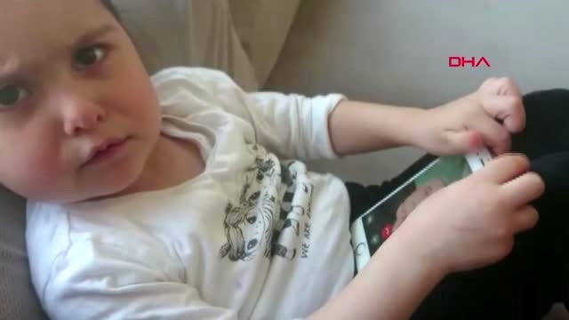 SAMSUN 3 yaşındaki Deren, koronavirüs nedeniyle göremediği dedesi için gözyaşı döktü-EK