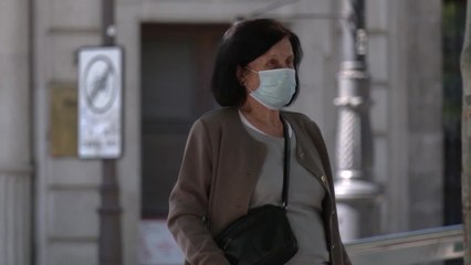 Sevilla vive el primer día de salida para mayores de 70 años