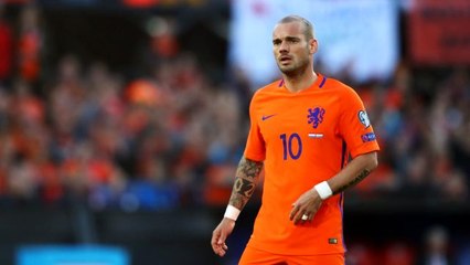 Wesley Sneijder'in jübile maçı koronavirüs önlemleri nedeniyle ertelendi