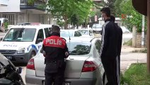 Önce uyardı, tekrar yakalayınca ceza kesti...Polis ikinci kez yakaladığı gençleri affetmedi