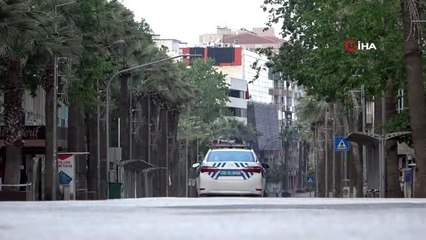 Denizli'de vatandaşlar sokağa çıkma kısıtlamasına uyuyor