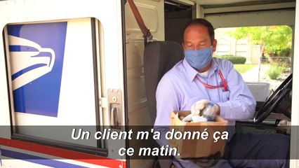 "Les facteurs aussi sont des héros": au Texas, les livraisons continuent malgré le Covid