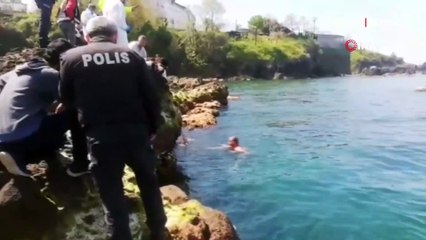 İki gündür aranıyordu, denizde taş dolu çantaya zincirli cesedi bulundu