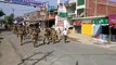 सीतापुर-पुलिस ने किया फ्लैग मार्च घरो में रहने की अपील की