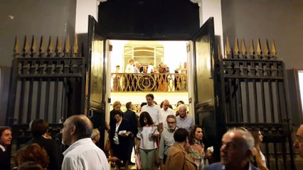 Teatro SAN CARLO NAPOLI - Uscita degli artisti per la CARMEN