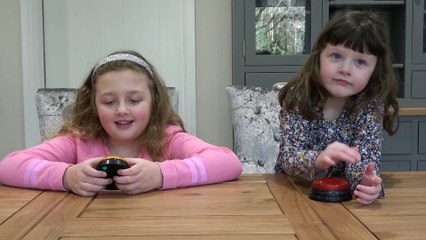 Sophia, Isabella e Alice na Competição de Perguntas e Respostas