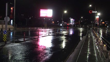 - İstanbul'da beklenen sağanak gece yarısı başladı