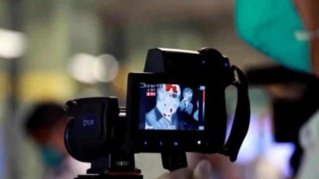 Coronavirus in India: Navy conducts rehearsals to honour frontline workers