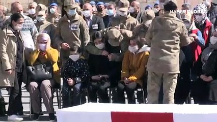 Bitlis'te şehit uzman çavuşlar için tören