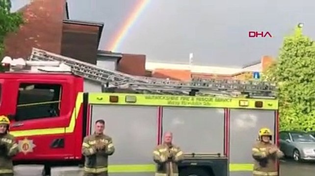 İngiltere'de sembol olmuştu; sağlık çalışanlarına alkış sırasında çift kemerli gökkuşağı belirdi