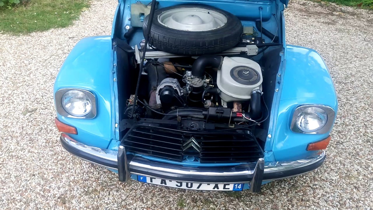 Citroen Dyane 6 Flat-twin engine in slow motion