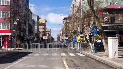 Kars’ta cadde ve sokaklarda korona sessizliği
