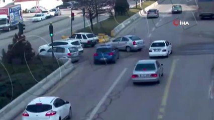 Bir anlık dikkatsizlik kazaya neden oldu