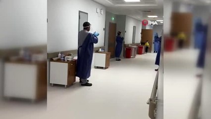 5 yaşındaki oğlu ile birlikte Covid-19'u yenen baba yaşadıklarını anlattı