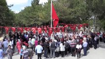 (ARŞİV) İlahiyatçı-Yazar Ömer Döngeloğlu, koronavirüs nedeniyle hayatını kaybetti