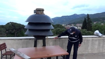 Buldan ilçesinde çalınan sirenle oruç açma geleneği devam ediyor