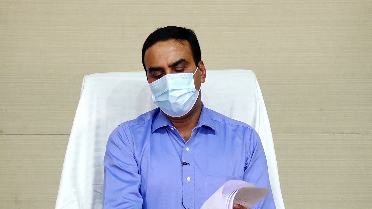 ASHVINI KUMAR GUJARAT GOVERNMENT OFFICER ADDRESSES ON CORONAVIRUS UPDATE