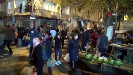 Pazarcılar Gece Tezgah Açtı, Vatandaş Mesafe Dinlemedi