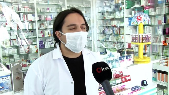 Eczanelerde Ücretsiz Maske Dağıtımı Devam Ediyor