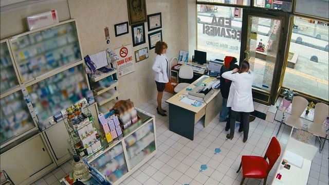 Kardeş Payı 6. Bölüm - Mahallenin haraç kesenleri!