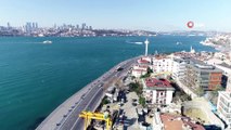 İstanbul Boğazı Şiddetli Poyraz Nedeniyle Turkuaz Rengine Büründü