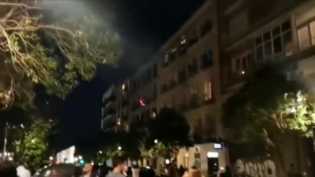 Fiestas nocturnas callejeras y paseos descontrolados, notas negativas del primer fin de semana de salidas para todos