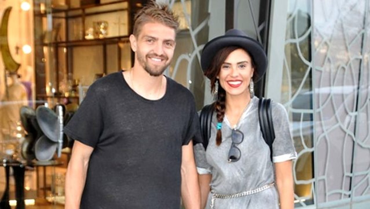 Caner Erkin ve Şükran Ovalı çiftinden karantinada aşk pozları