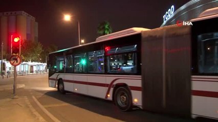 İzmir'de kısıtlama kurallarına uymayan bin 476 kişiye ceza kesildi