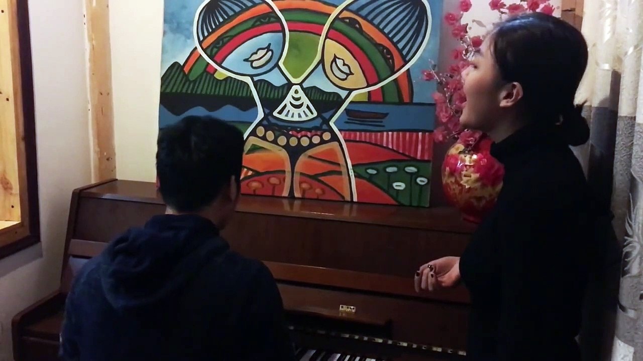 được thể hiện bởi Văn Mai Hương