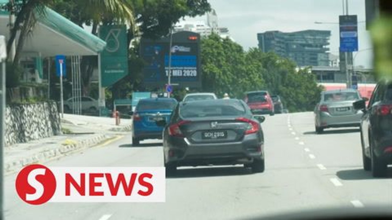 Police: KL traffic volume up nearly 30% on first day of conditional MCO
