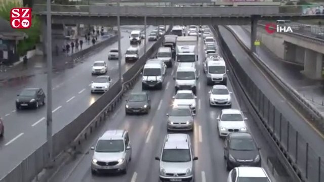 Kısıtlama ardından E-5'de yoğun trafik, polis helikopteri havadan denetledi