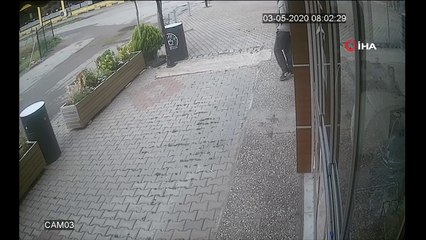 Virüsü fırsat bildi, kafeyi böyle soydu