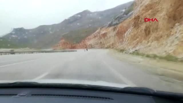 2 kişinin yaralandığı motosiklet kazası kamerada