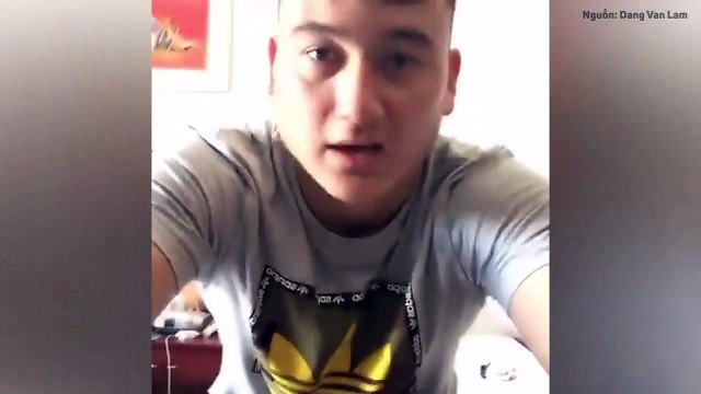 Cầu thủ Văn Lâm đội tuyển Việt Nam khoe giọng hát