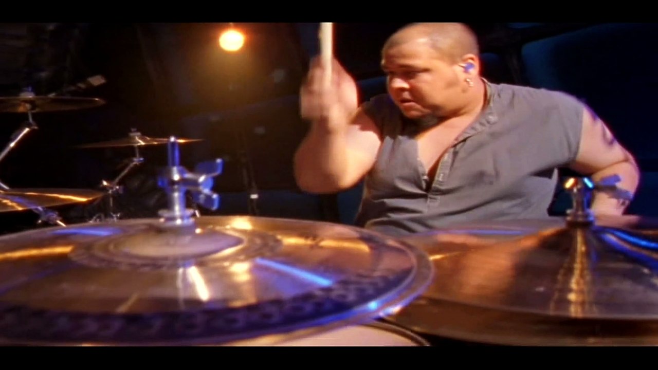 MYLÈNE FARMER (LIVE) ↔ “DESSINE-MOI UN MOUTON” → MYLENIUM TOUR : MYLENE FARMER (LIVE PALAIS  OMNISPORT PARIS BERCY / 1999) — (ALBUM DE MYLÈNE FARMER)