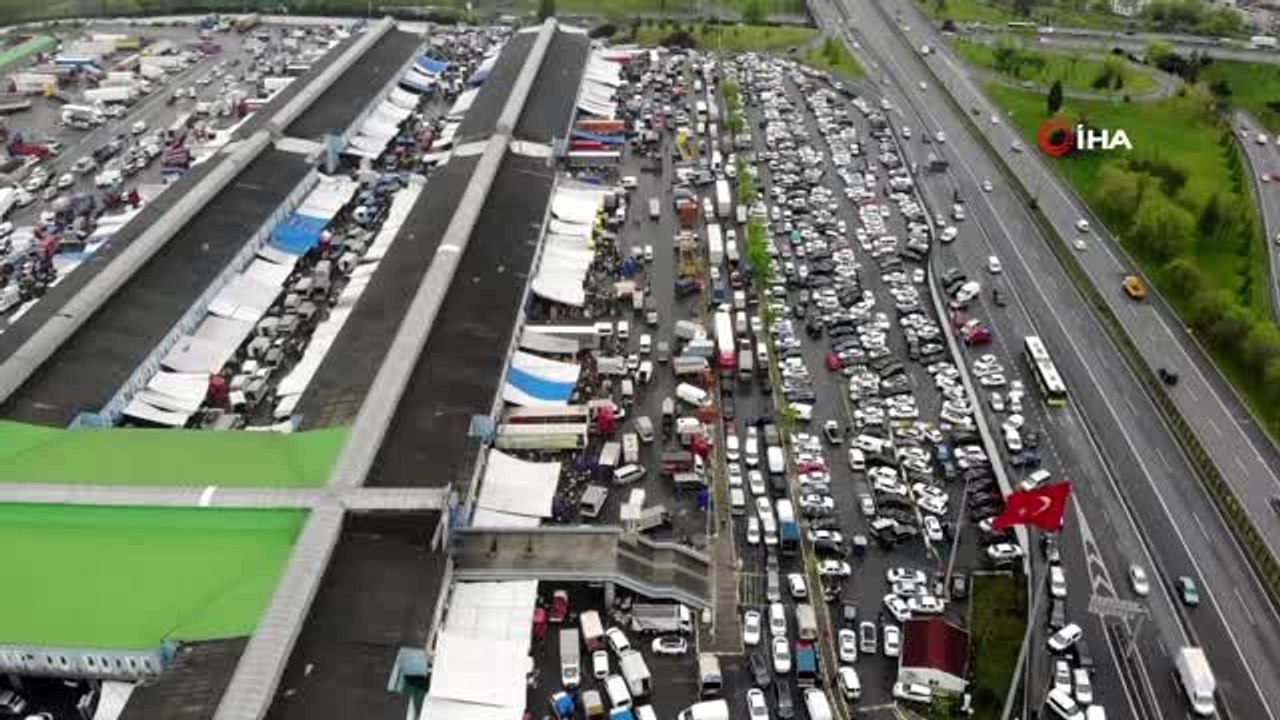Bayrampaşa Sebze ve Meyve Hali'nde yoğunluk